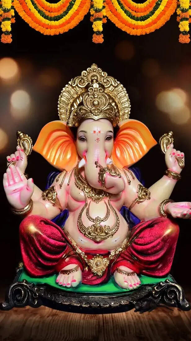 गणपति जी के पीछे दर्पण क्यों रखा जाता है? जानें इसका कारण - India TV Hindi