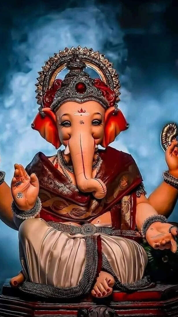 गणपति जी के पीछे दर्पण क्यों रखा जाता है? जानें इसका कारण - India TV Hindi