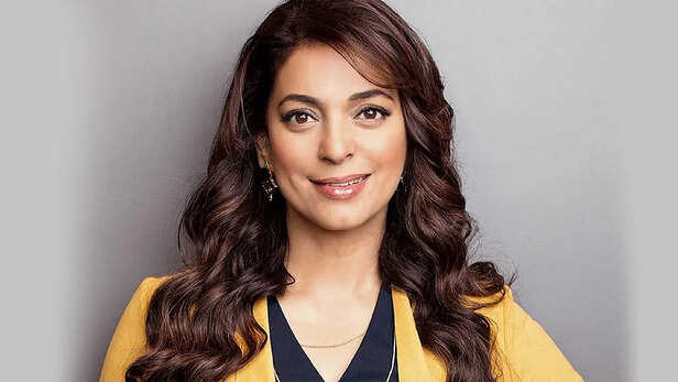 जूही चावला पिछले साल 7,790 करोड़ रुपए की नेटवर्थ के साथ इस लिस्ट में शामिल थीं।