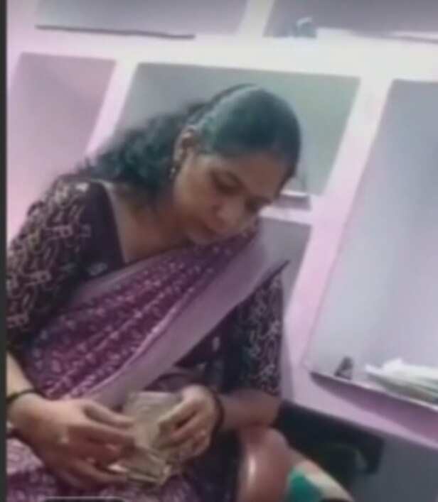 niwari-supervisor-bribe-video-suspended