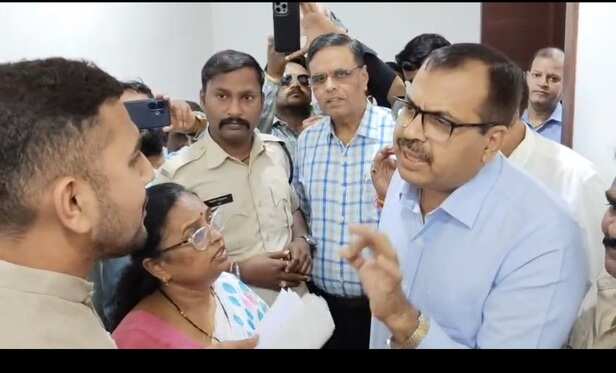 गंदे पानी को लेकर नेता और IAS अपर आयुक्त आशीष पाठक में बहस