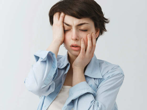 Tooth pain when drinking cold water