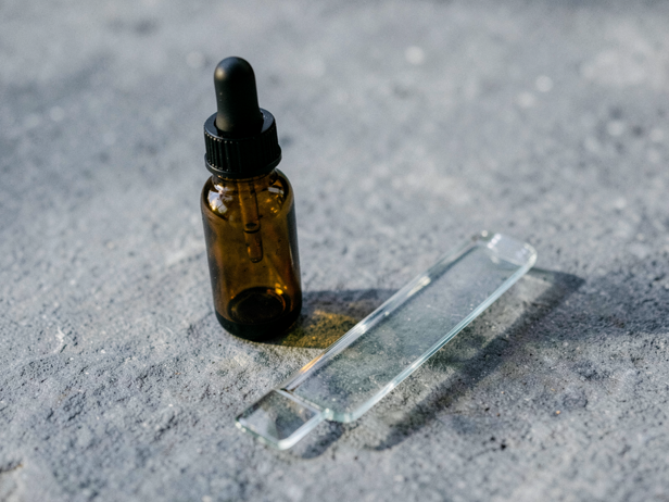 Amber Dropper and Slide
