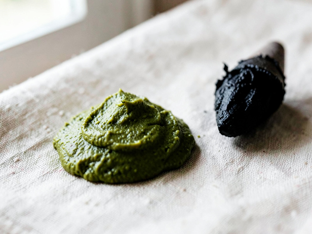 Henna Paste Contrast