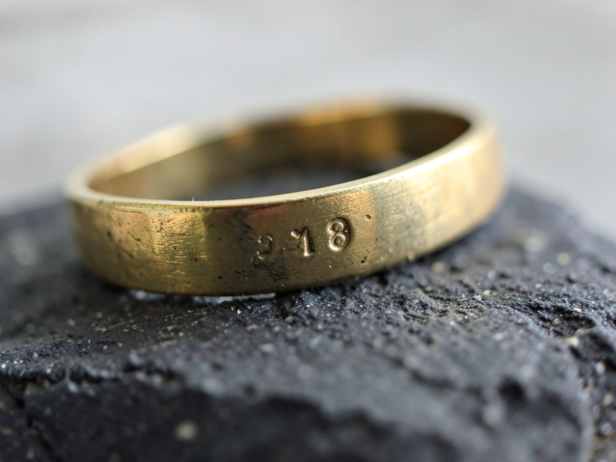 Gold Bangle Hallmark Detail